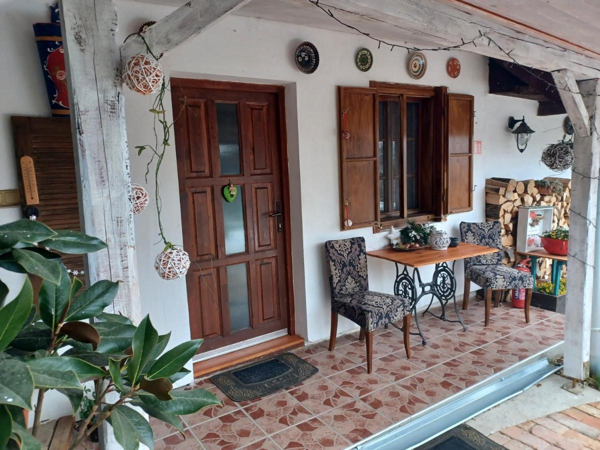 Magdolna Vendeghaz Maganszallashely Écs Εξωτερικό φωτογραφία